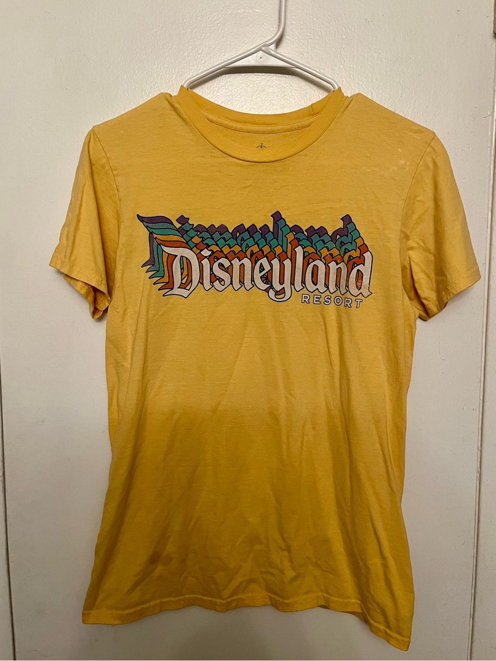 Disneyland yellow tshirt size S